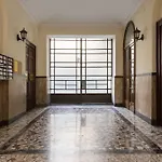 Daire Accogliente Mansarda Vicino Stazione Porta Nuova Con Ascensore *
