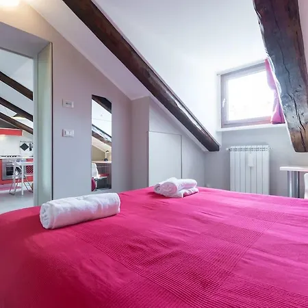 Apartamento Accogliente Mansarda Vicino Stazione Porta Nuova Con Ascensore